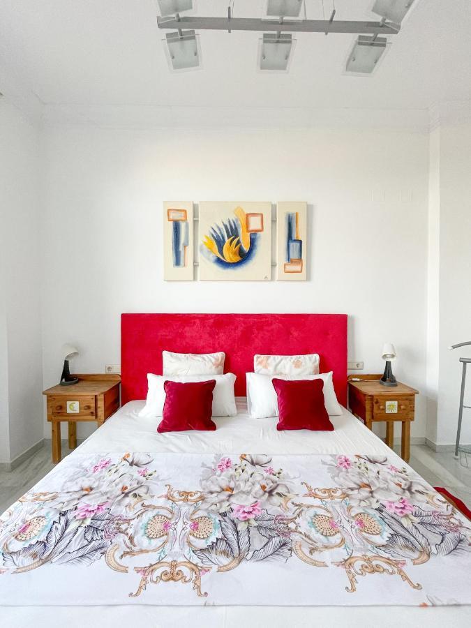 Modern Three-Level Apartment Near The Sea Benalmádena Exterior foto
