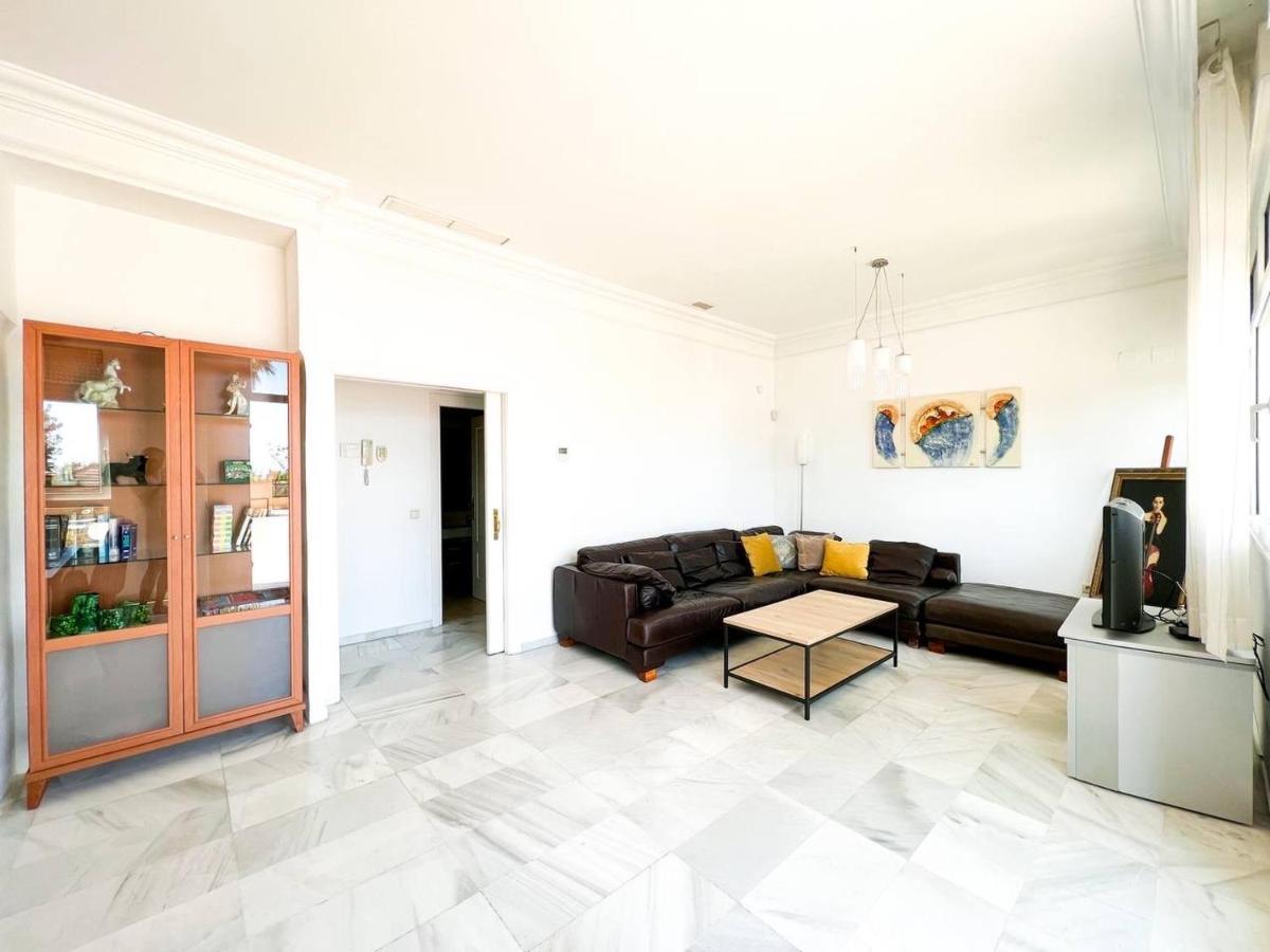 Modern Three-Level Apartment Near The Sea Benalmádena Exterior foto